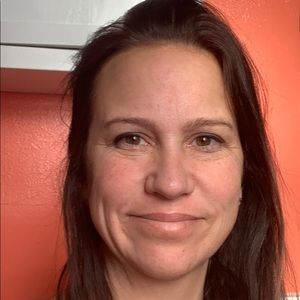 Meet your Posher, Abbi